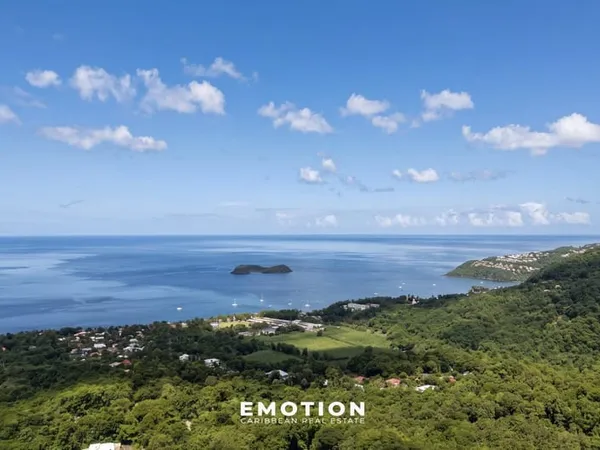 Maison T3 de 88 m2, avec terrasse - Bouillante, Guadeloupe