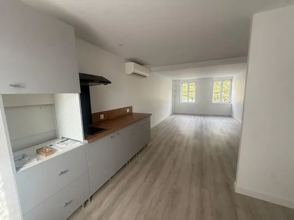 APPARTEMENT ETAT NEUF MONTCHANIN CENTRE