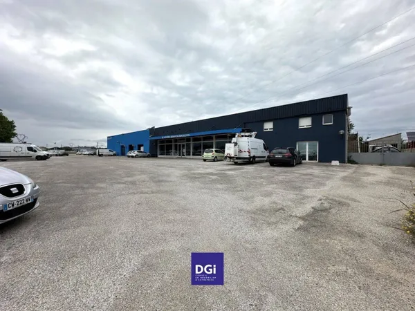 Local d'activité 1400 m²