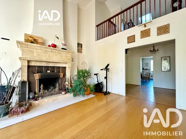 Appartement 7 pièces 219 m²