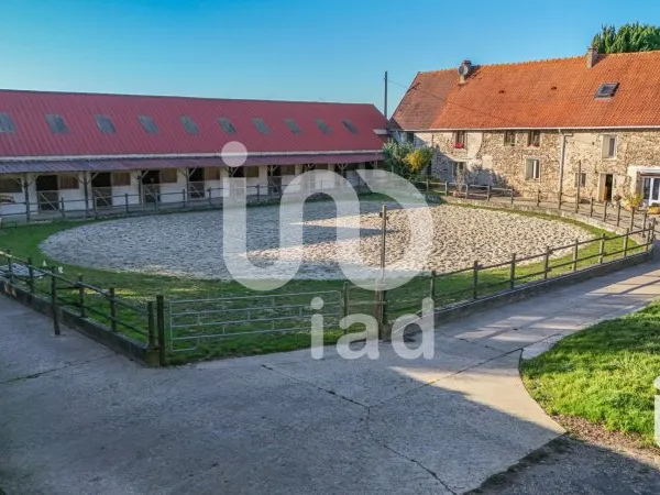 Maison 7 pièces 221 m²