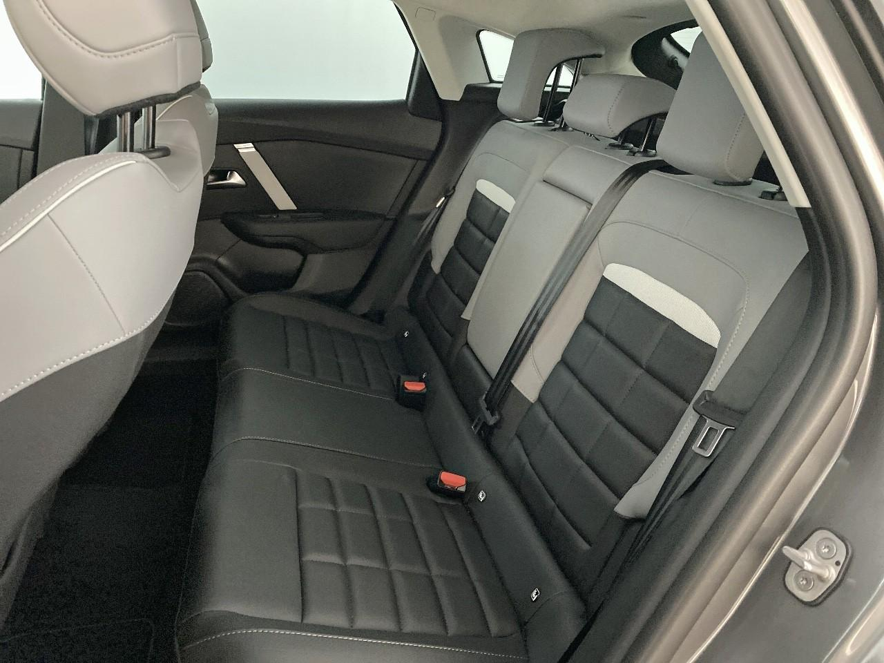 Citroën C4 hybride 136 e-dcs6 max — photo 10