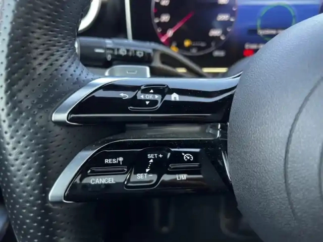 Mercedes Glc 300 e  hybrid eq 4matic am — photo 16