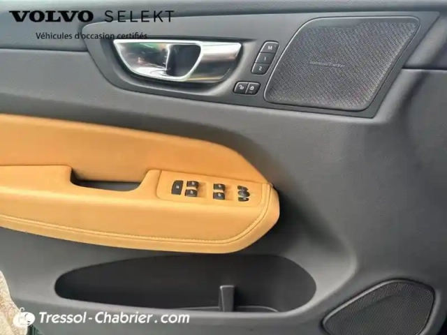 Volvo Xc60 t8 recharge awd 303 ch + 87 ch geartronic 8 inscription — photo 20