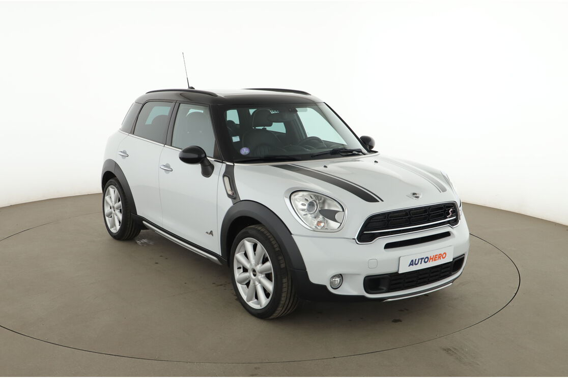 MINI Countryman Cooper S ALL4 Finition Red Hot Chili BVA6 — photo 7