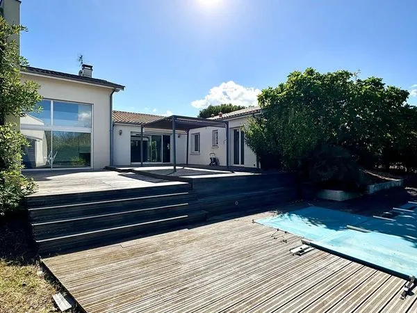 Maison 7 pièces 188 m²