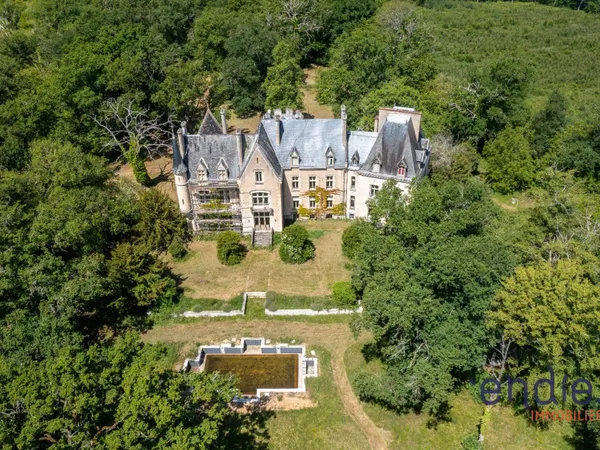 Maison 30 pièces 1173 m²