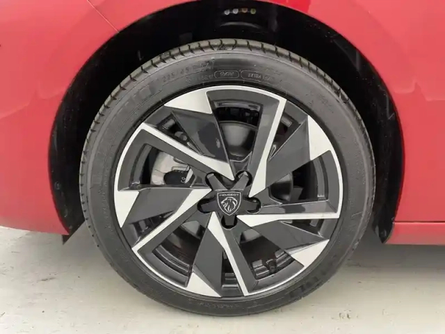 Peugeot 308 hybrid 145 e-dcs6 — photo 81