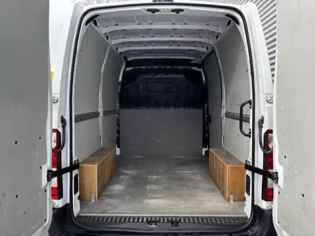 Renault Master 2.3l 135ch f3500 l1h2 confort — photo 5