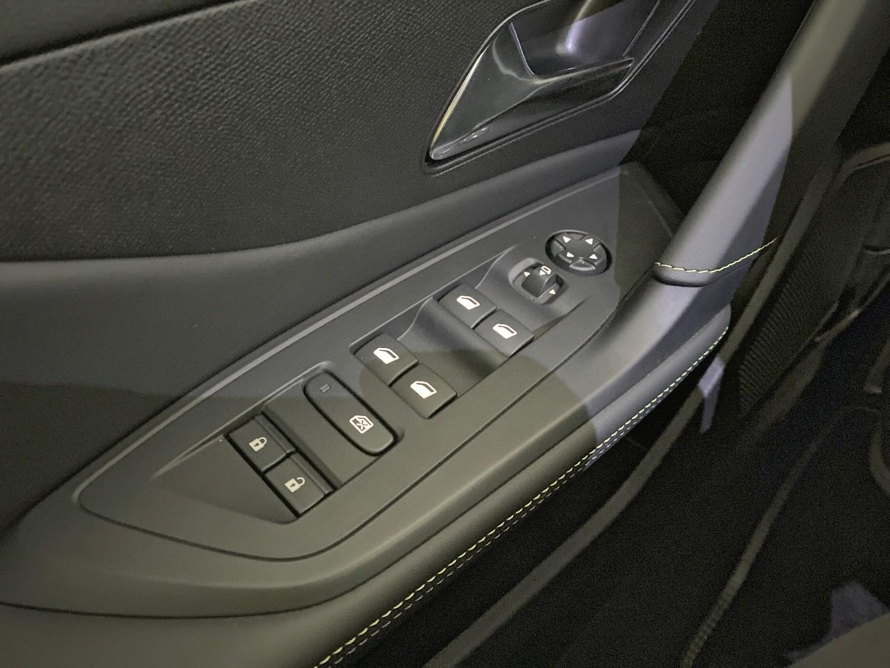 Peugeot 408 hybrid 145 e-dcs6 gt — photo 20