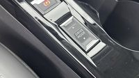 Peugeot 2008 1.5 BlueHDi 110ch S&S Allure Pack — photo 16