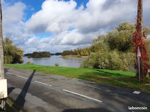 F2 au calme avec vue sur la Loire