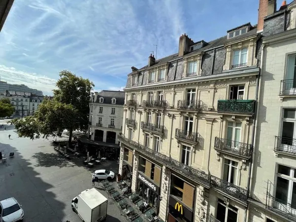 Bureaux 300 m²