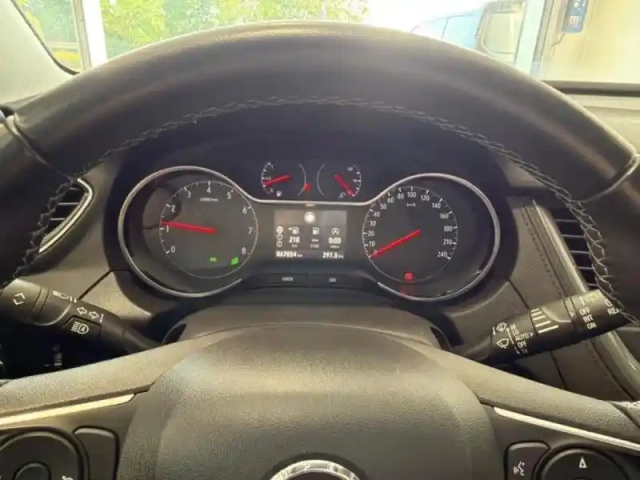Opel Grandland X 1.2 turbo 130ch elite 7cv — photo 29