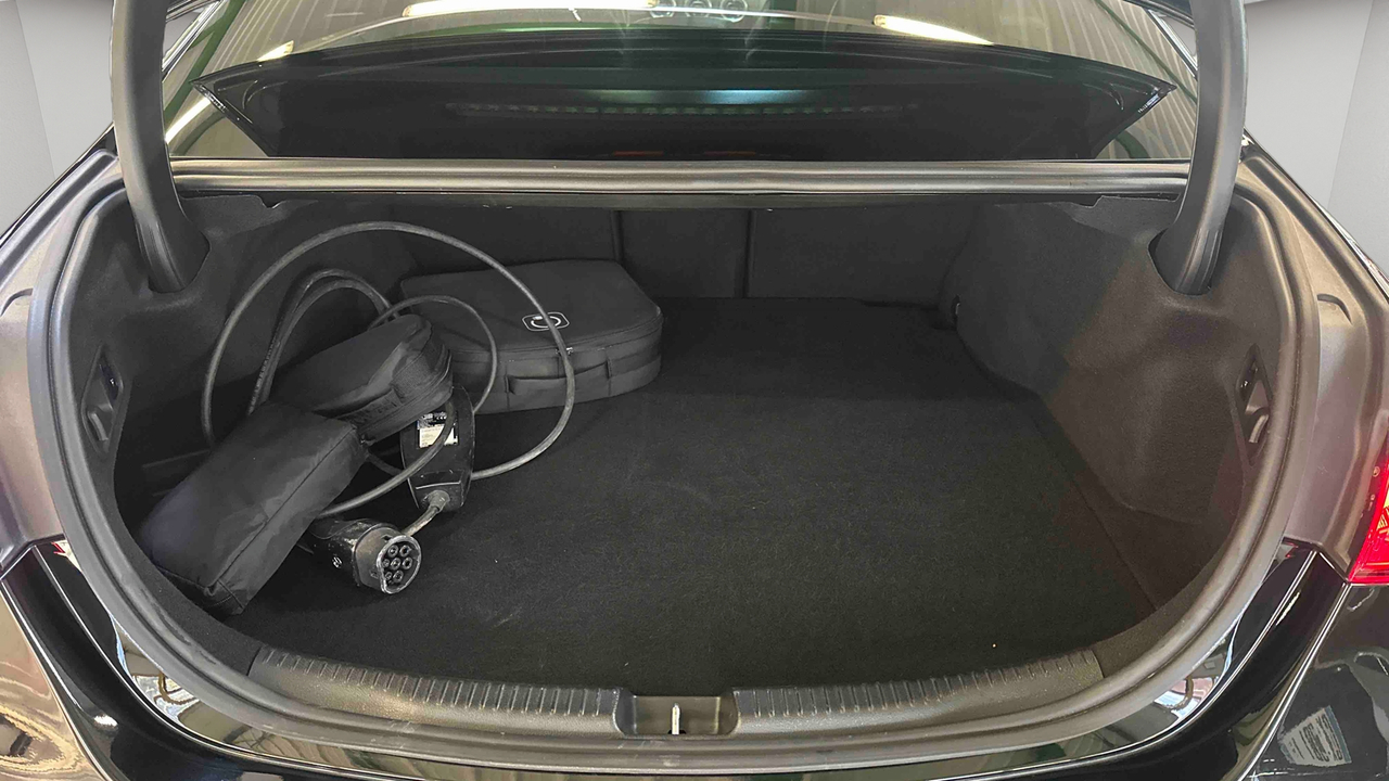 Mercedes Classe C 300 e 9G-Tronic e-Hybrid EQ — photo 16