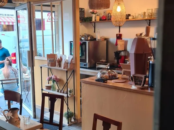 Fonds de commerce coffeeshop / cantine paris 9e
