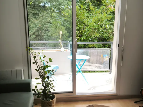 Superbe T2 Meublé de 48 m² - Balcon avec Vue Parc & Parking - Résidence Sécurisée au Calme