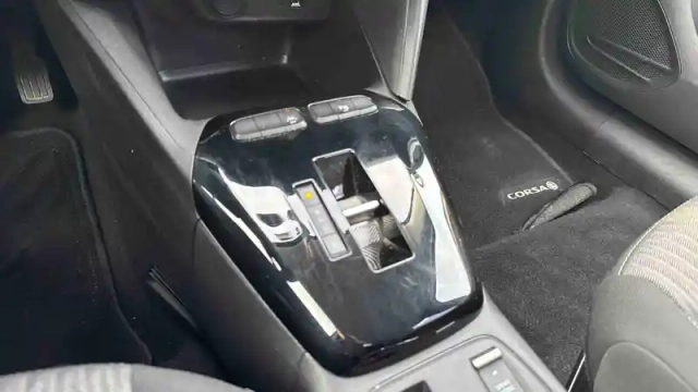 Opel Corsa electrique 136 ch &amp; batterie 50 kwh — photo 7