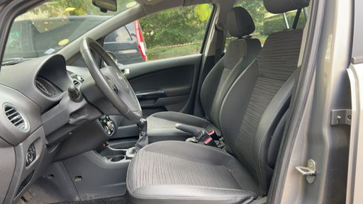 Opel Corsa 1.3 CDTI 75 - Graphite – 2014 – 153859 km – Diesel – Boîte Manuelle — photo 15
