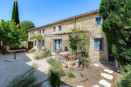 Propriété 9 pièces 200 m²
