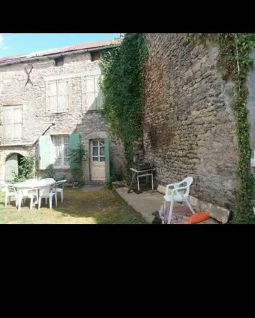 Maison à CAMPAGNAC