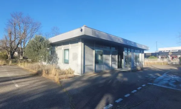 Bureaux 5 pièces 142 m²