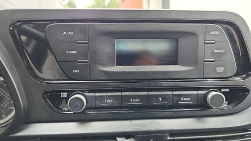Hyundai i20 1.2 i 84 - Initia – 2023 – 71801 km – Essence – Boîte Manuelle — photo 9