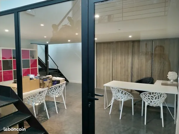 Local commercial 54 m² La Bâtie-Montgascon