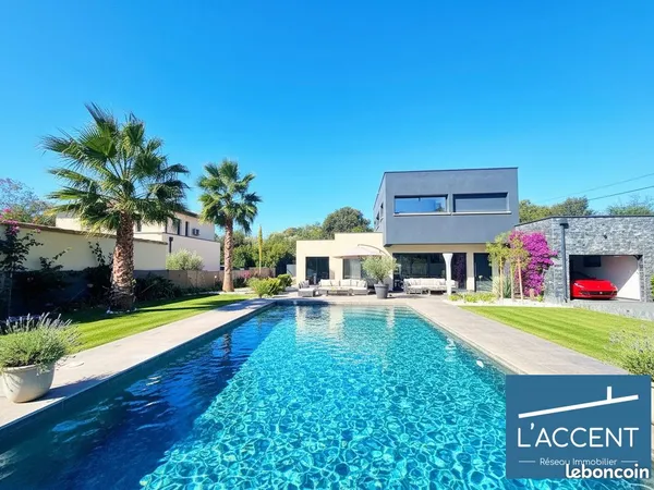 Villa 5 pièces 176 m²