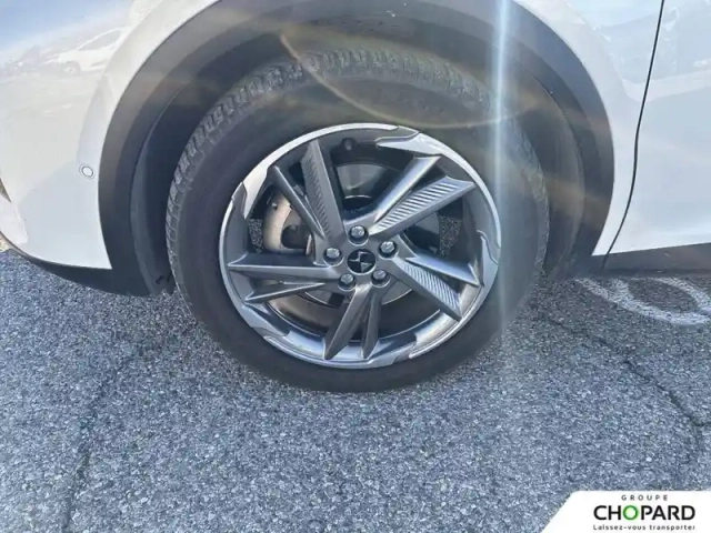 Ds Ds 7 ds7 crossback hybride e-tense 300 eat8 4x4 — photo 30
