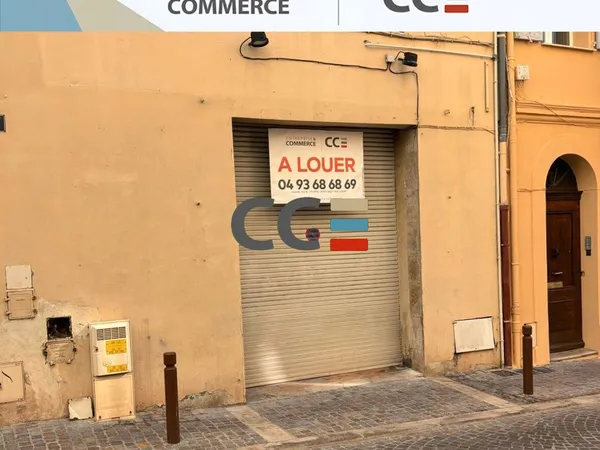 Local 75 m² CANNES
