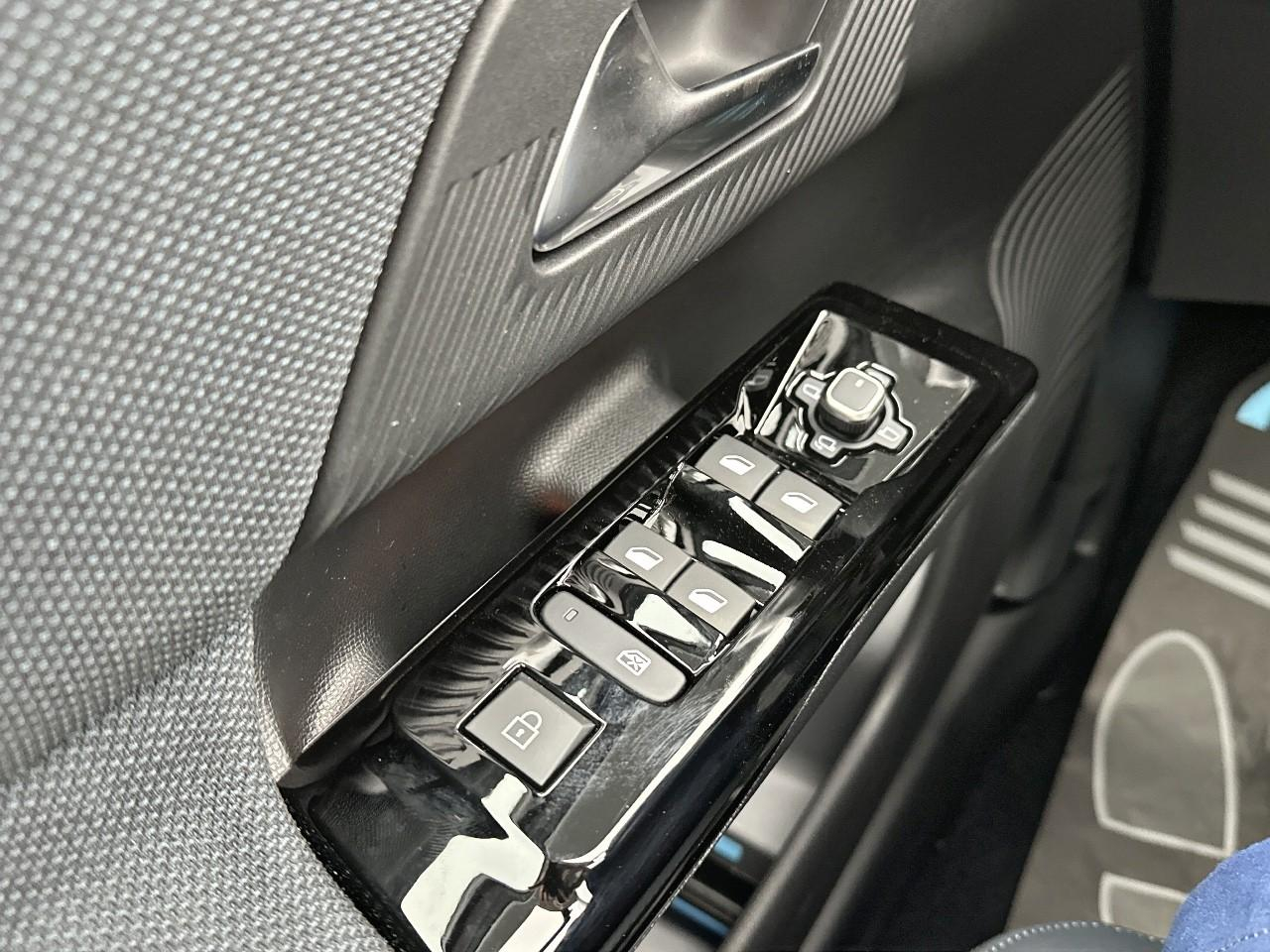 Citroën C5 Aircross hybride 145 ch e-dcs6 max — photo 15