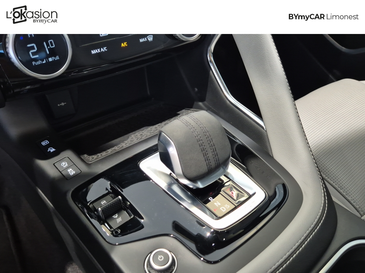 Jaguar E-Pace P300e ch PHEV AWD BVA — photo 16