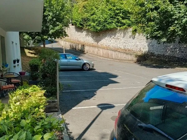 Place de parking à louer