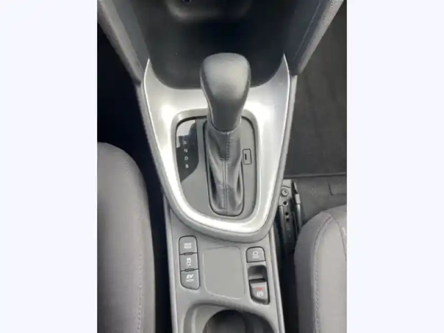 Toyota Yaris hybride 1.5 hybrid 116h dynamic auto 2wd — photo 14
