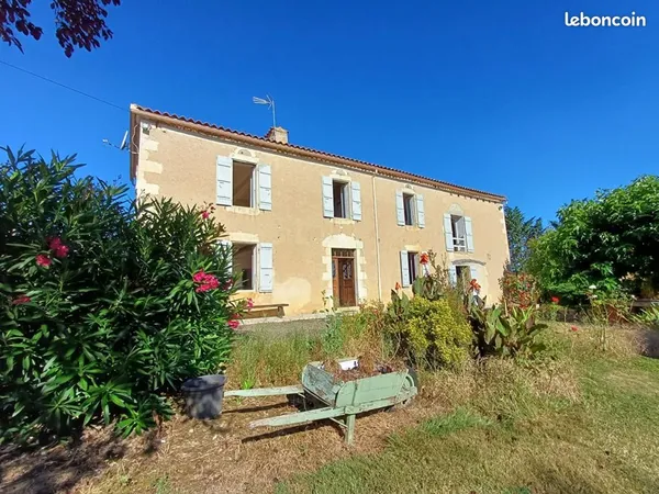 Maison 6 pièces 223 m²