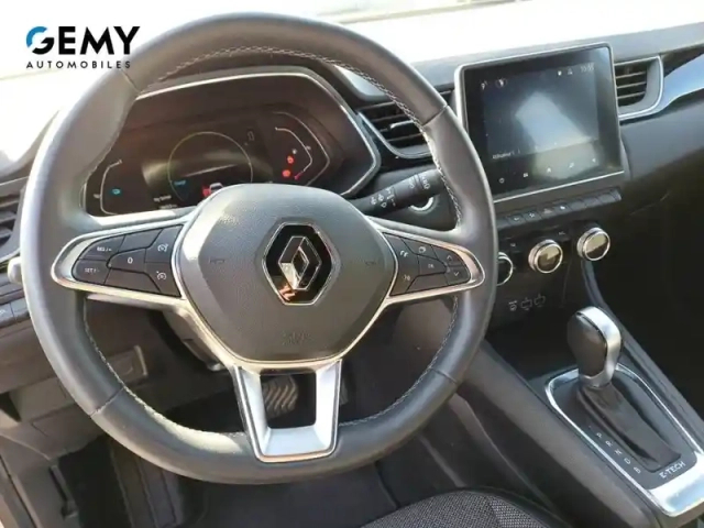 Renault Captur e-tech 145 — photo 13