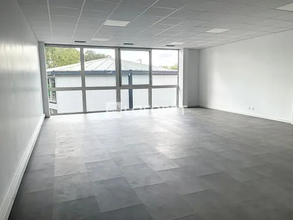 Local commercial 74 m²