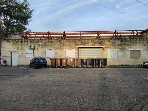 Entrepôt 1060 m²
