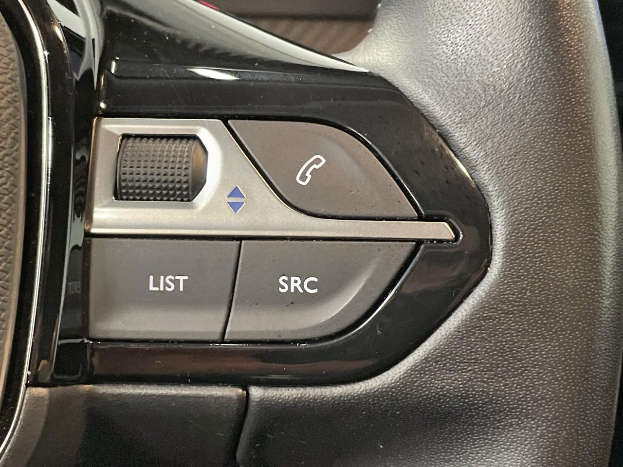 Peugeot 2008 puretech 130 s&s bvm6 active business — photo 24