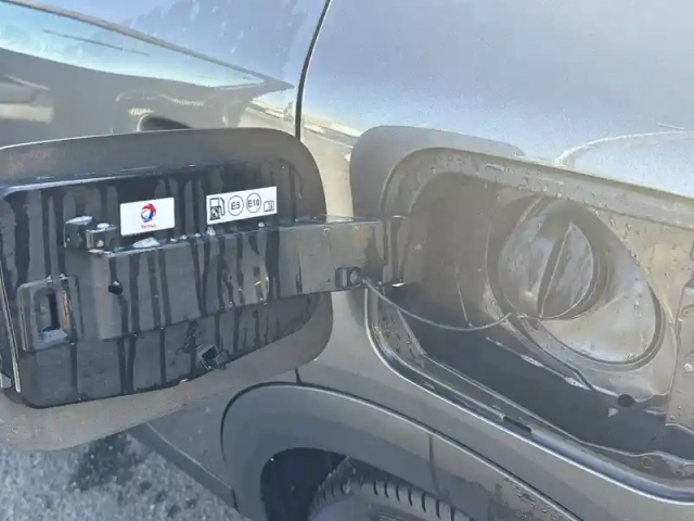 Citroën C4 puretech 130 s&amp;s eat8 — photo 32