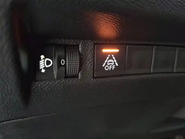 Peugeot 208 puretech 100 s&amp;s bvm6 — photo 58