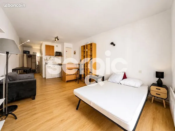 Studio 1 pièce 31 m²