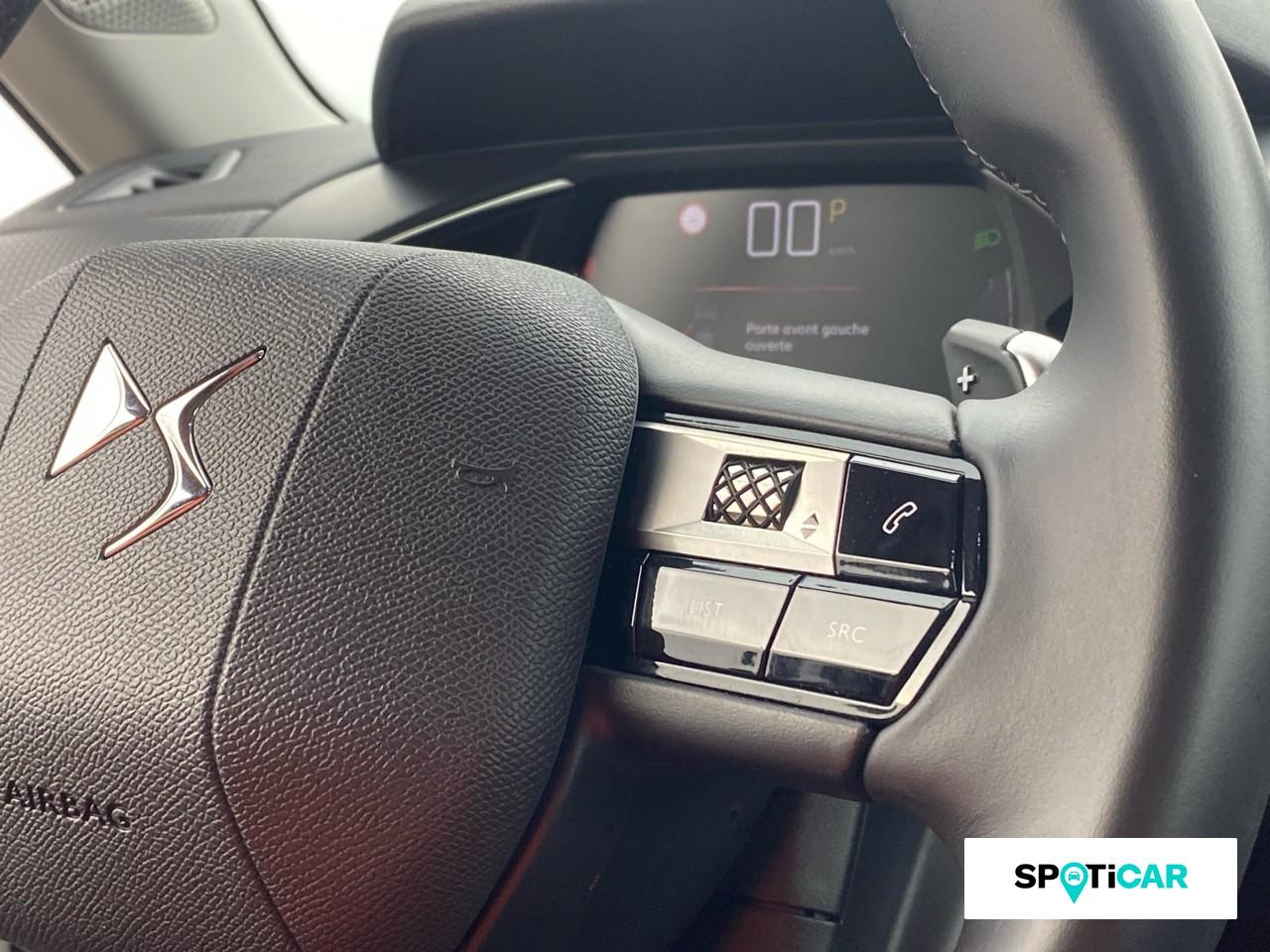 Ds Ds 3 crossback puretech 130ch eat8 toits de paris — photo 17