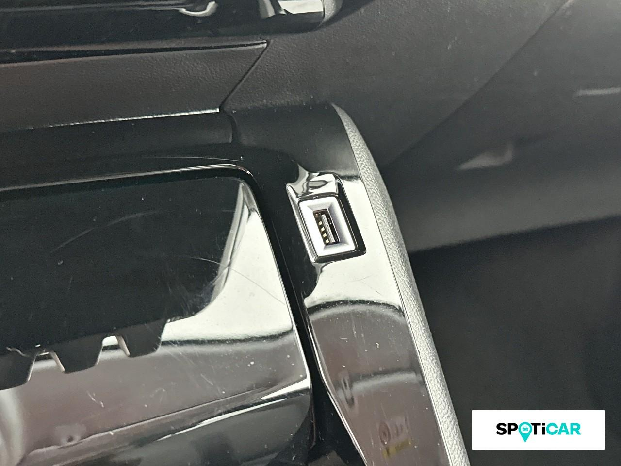 Peugeot 208 1.2 puretech 100ch s&s allure — photo 19