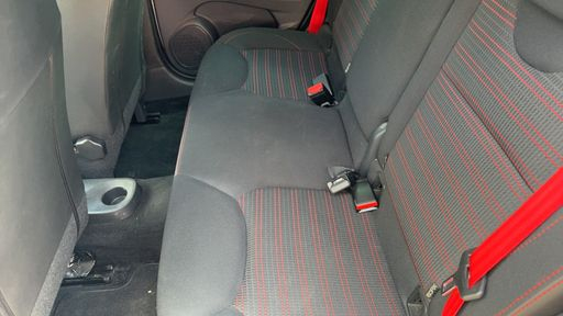 Renault Clio RS Cup 1.6 Turbo 200 EDC6 - N/A – 2018 – 114491 km – Essence – Boîte Automatique — photo 24