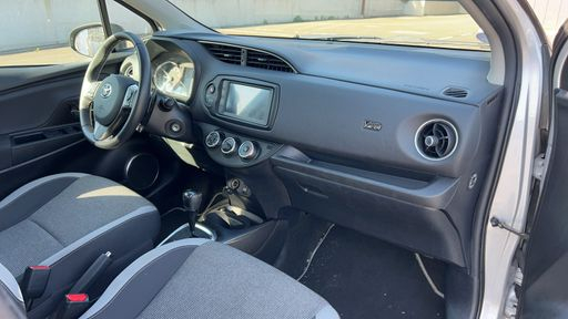 Toyota Yaris 1.5 VVTi 111 CVT - Design Y20 – 2019 – 74893 km – Essence – Boîte Automatique — photo 17