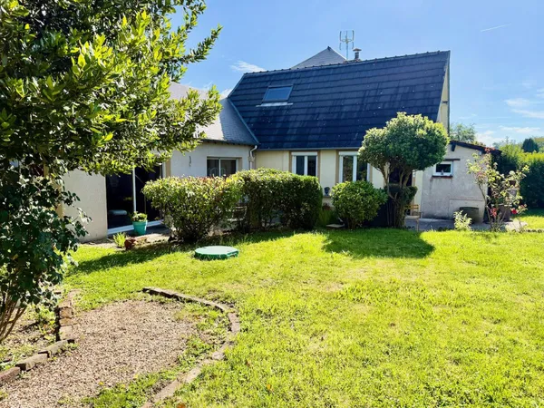 Maison 2 chambres avec grand jardin