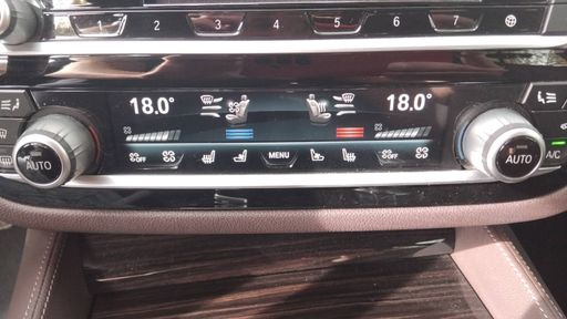 BMW Serie 5 xDrive 530d 265 BVA8 - M Sport – 2019 – 51171 km – Diesel – Boîte Automatique — photo 11