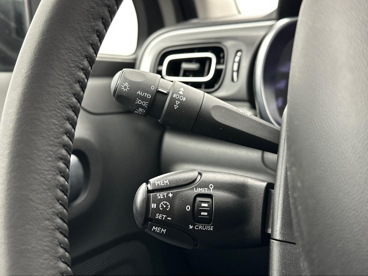 Citroën C3 puretech 83 s&s bvm5 shine pack — photo 19